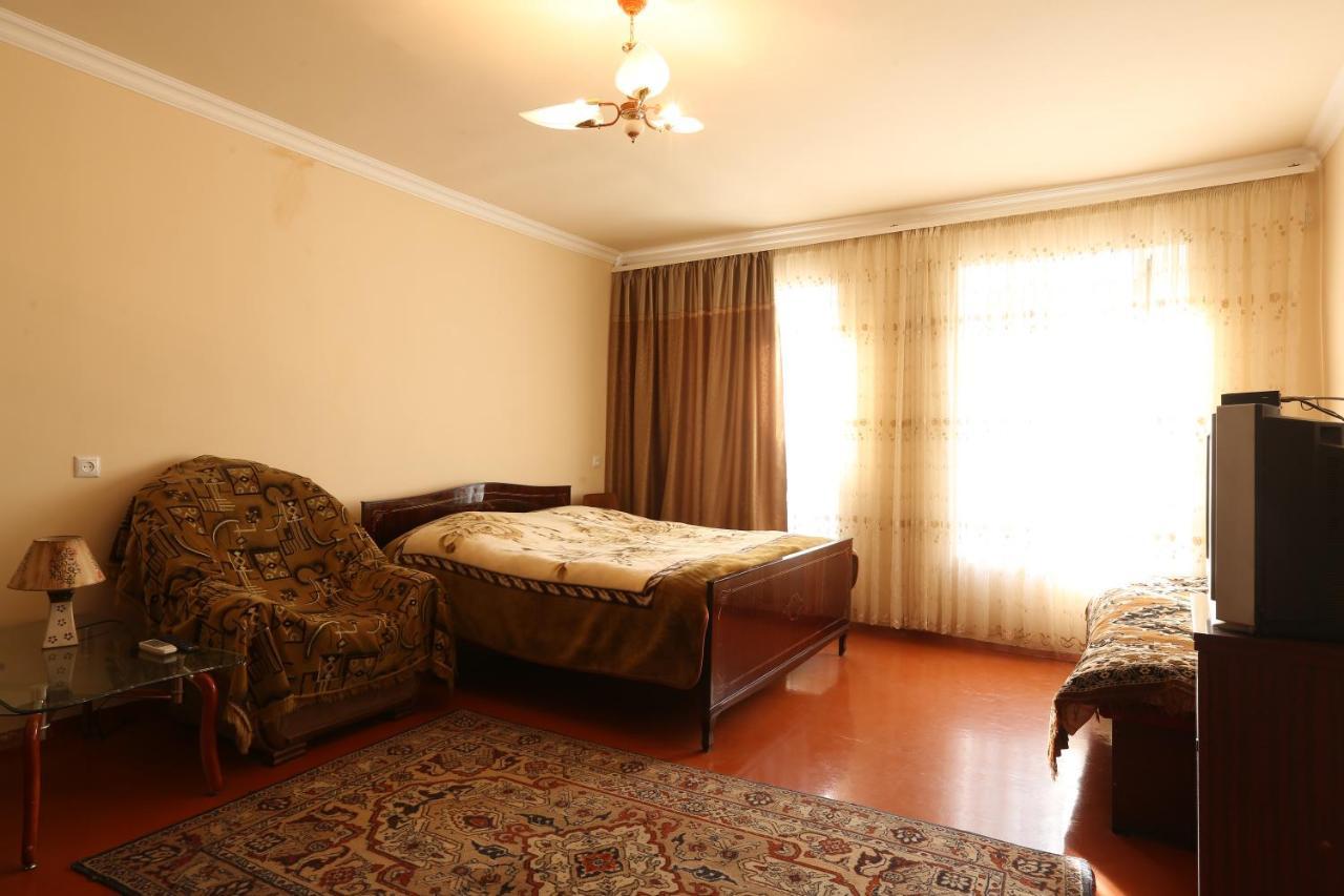 Guesthouse "Ashot Shalunts" Goris Exterior foto